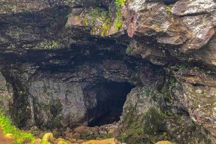 Vatnshellir Lava Tunnel