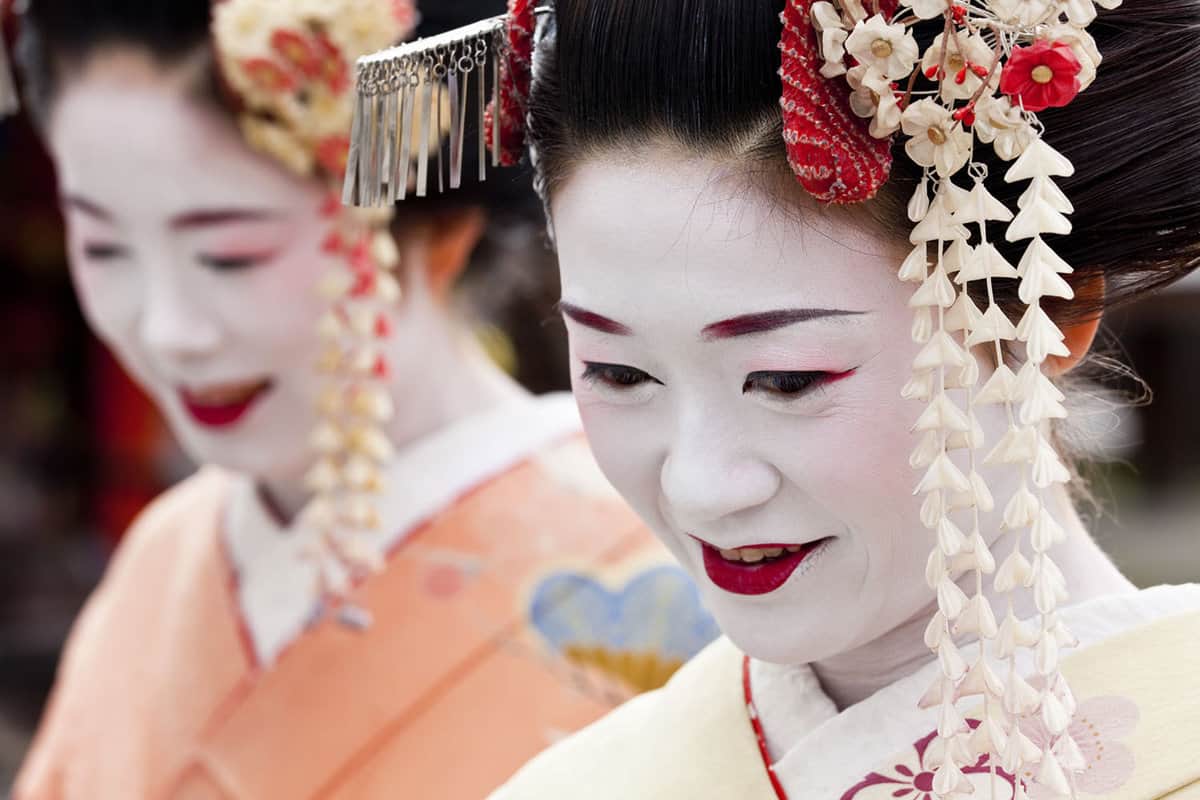Geisha women