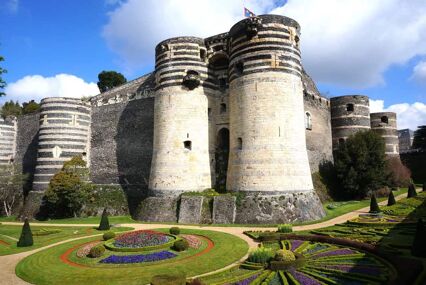 Side view of the fortress with giant round buttress towers