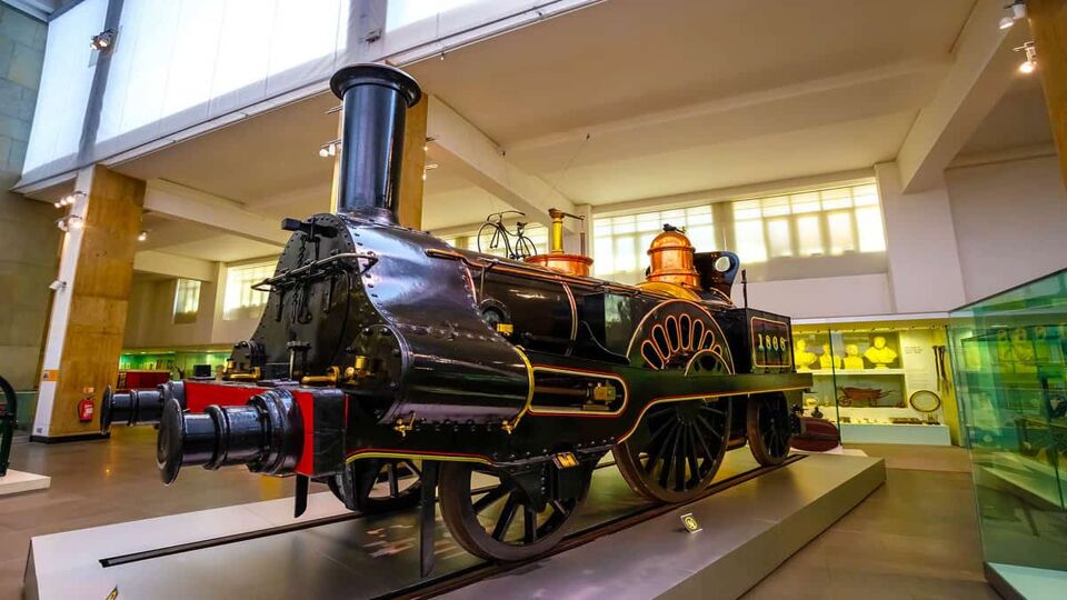 An exhibit of an steam train