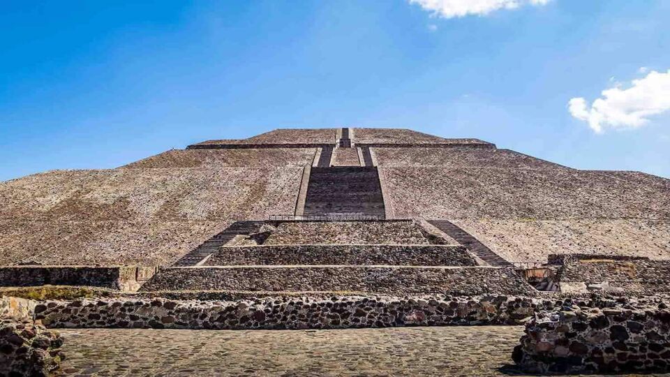 close up of front of Teotihuacan pyramid