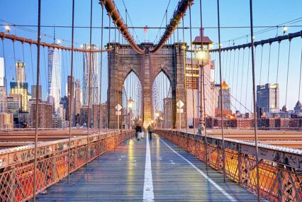 Walk or cycle the Brooklyn Bridge