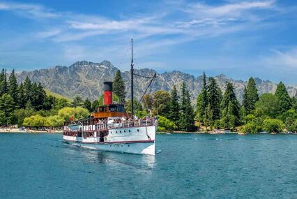 Steamship TSS Earnslaw on Lake Wakatipu.