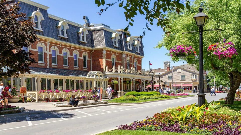 Main hotel in Niagara-on-the-lake