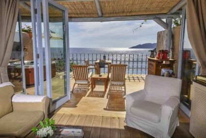 Beyaz Yunus Hotel