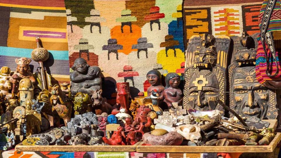Wooden figurines in a store in Ollantaytambo,