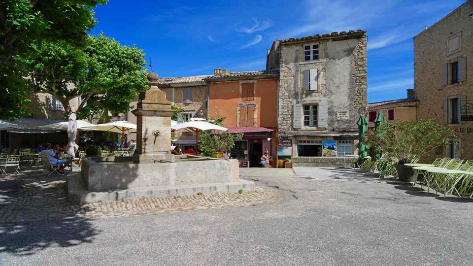 centre of gordes village