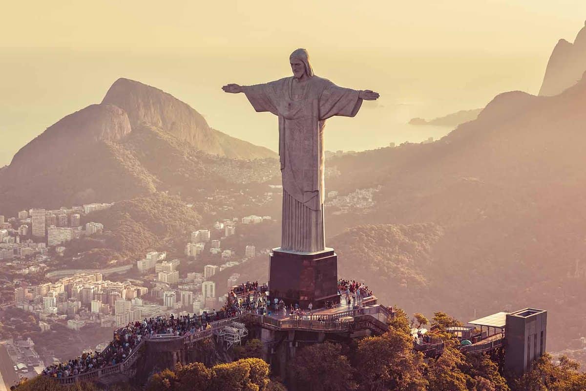 15 Things to KNOW Before Visiting Christ de Redeemer in Rio, Brazil