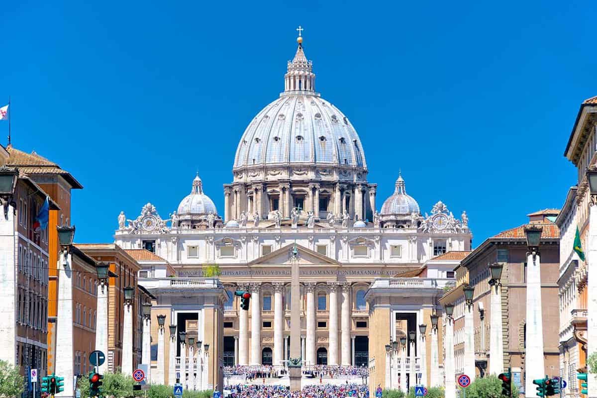 St Peter’s Basilica, The Vatican, Italy (AD 1626)
