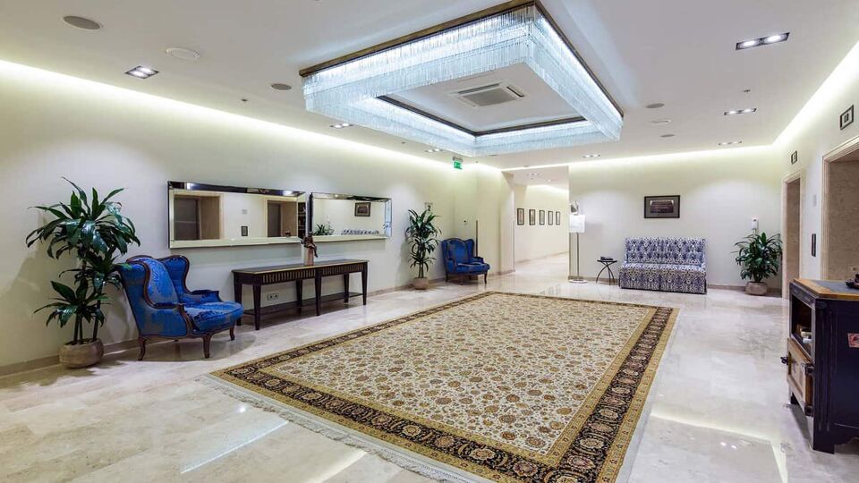 Hotel reception with modern ceiling light feautres