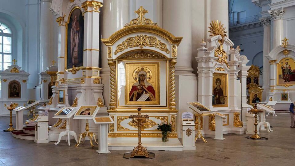 Venerated orthodox saints in niches