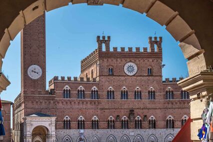 exterior of the The Pubblico Palace in Siena