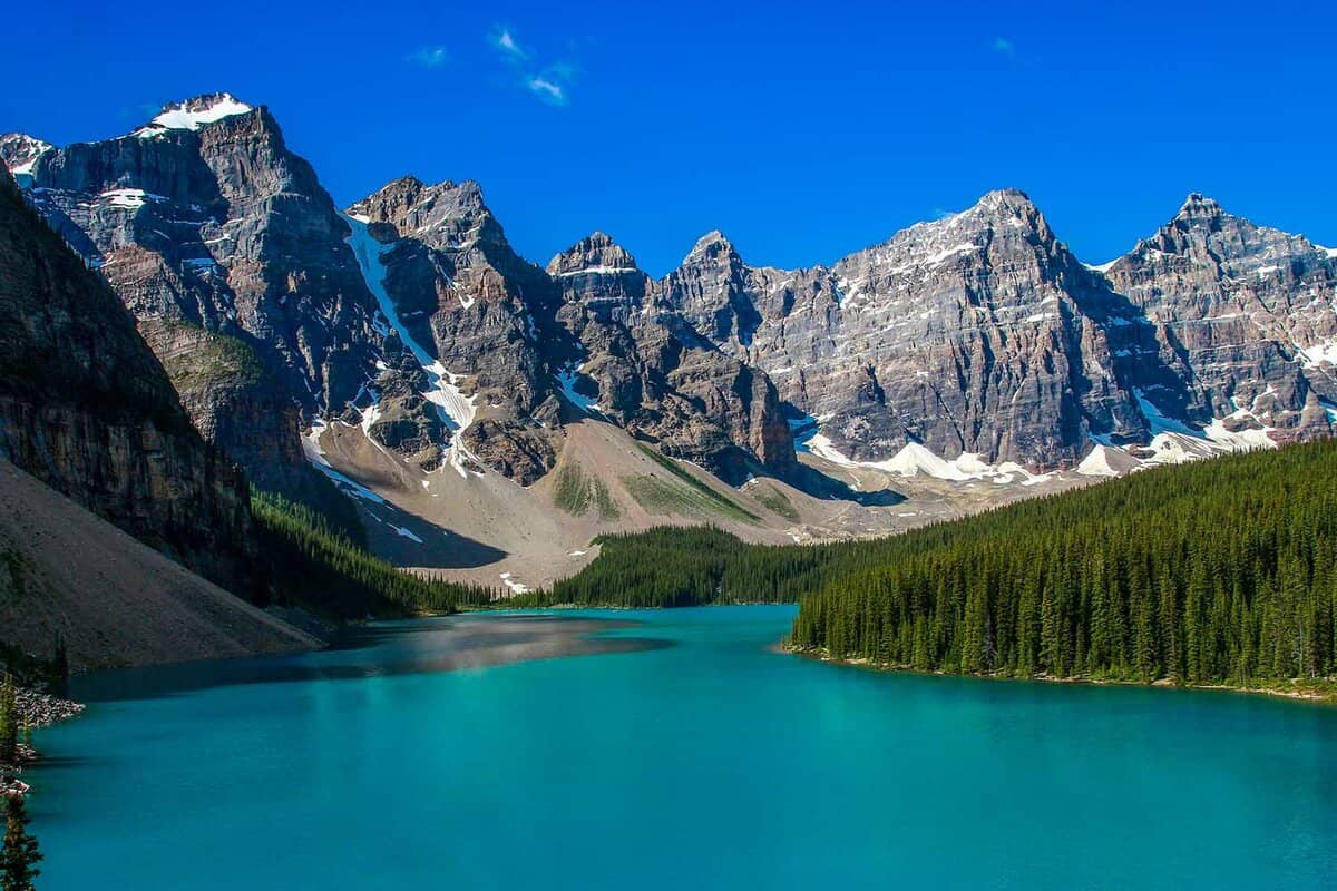 View of Lake loiuse in Banff National Park