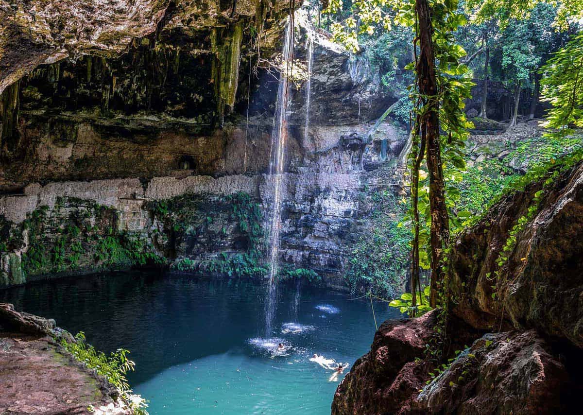 Dive or snorkel in a natural sinkhole